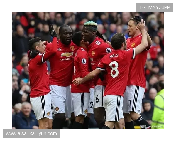 曼联防守协同训练更紧密——重塑巅峰防线的秘密武器